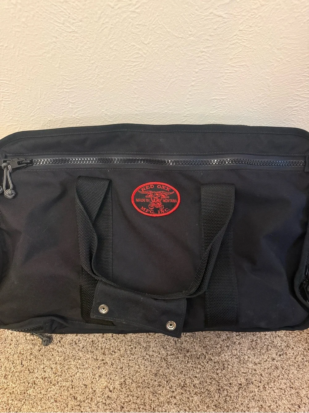 Brand new Red oxx range bag .